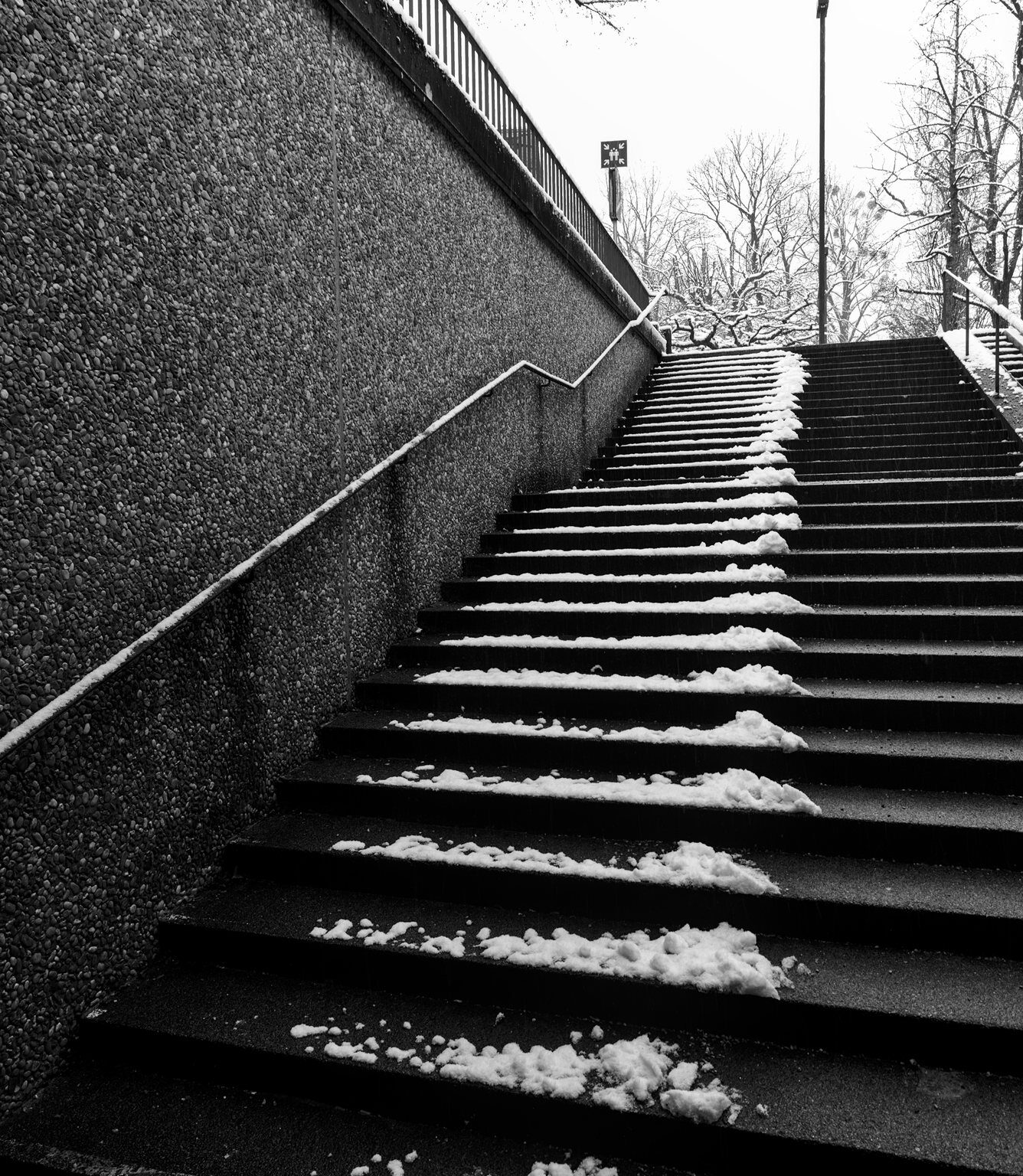LIne of Snow