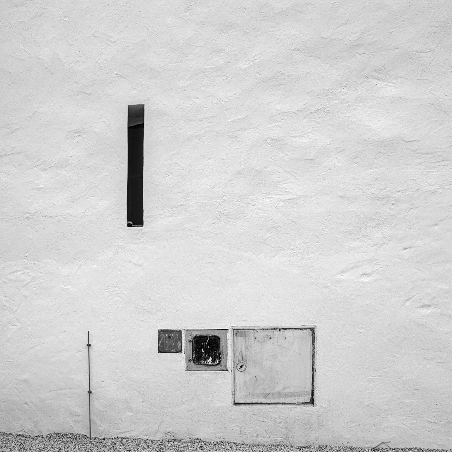Wall, Window, Utilities