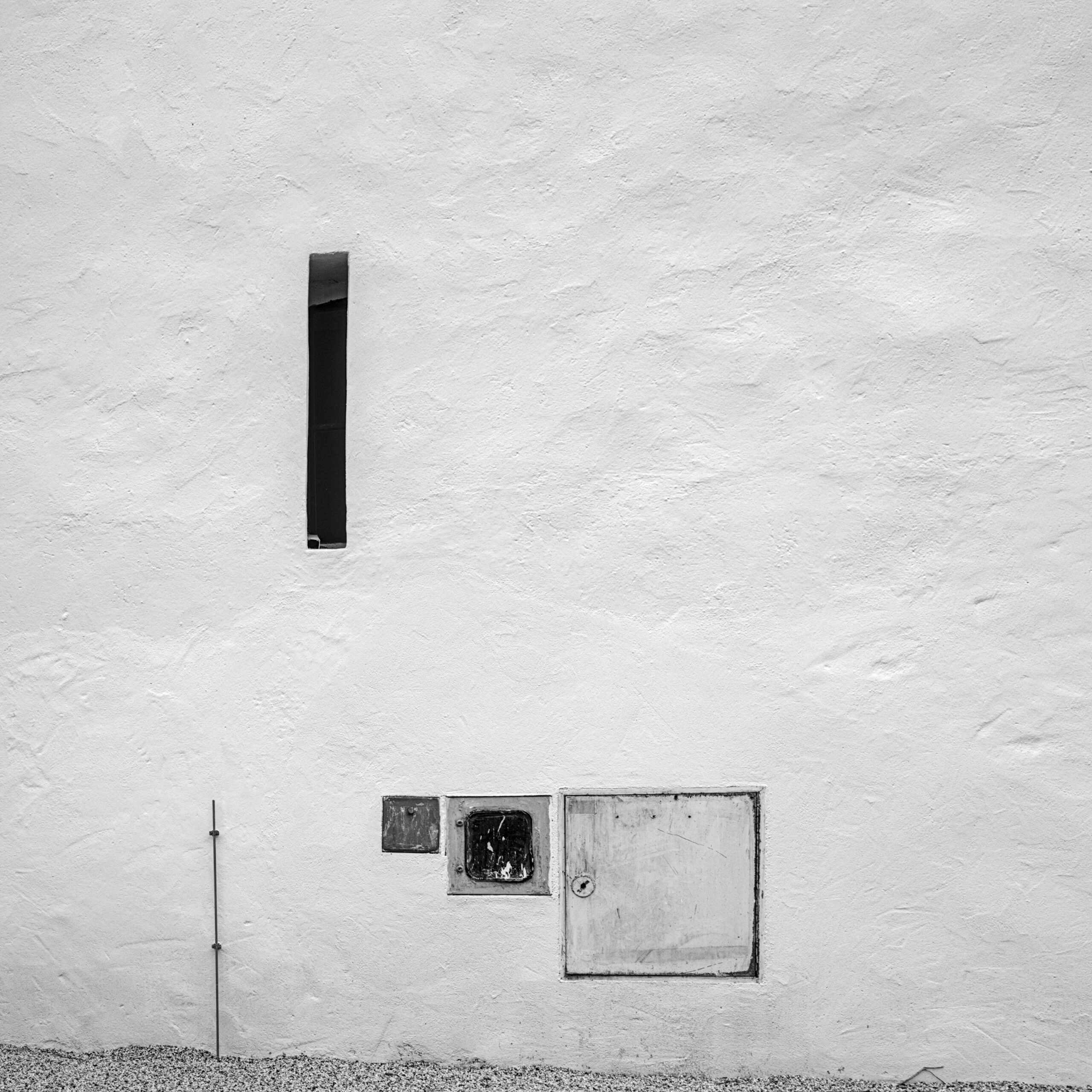 Wall, Window, Utilities