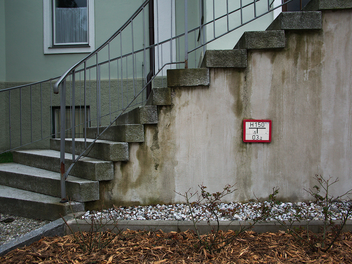 H150 – And New Wallpapers