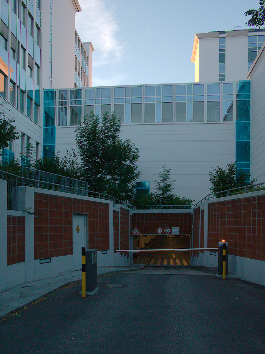 The Old Trick With Complementary Colors