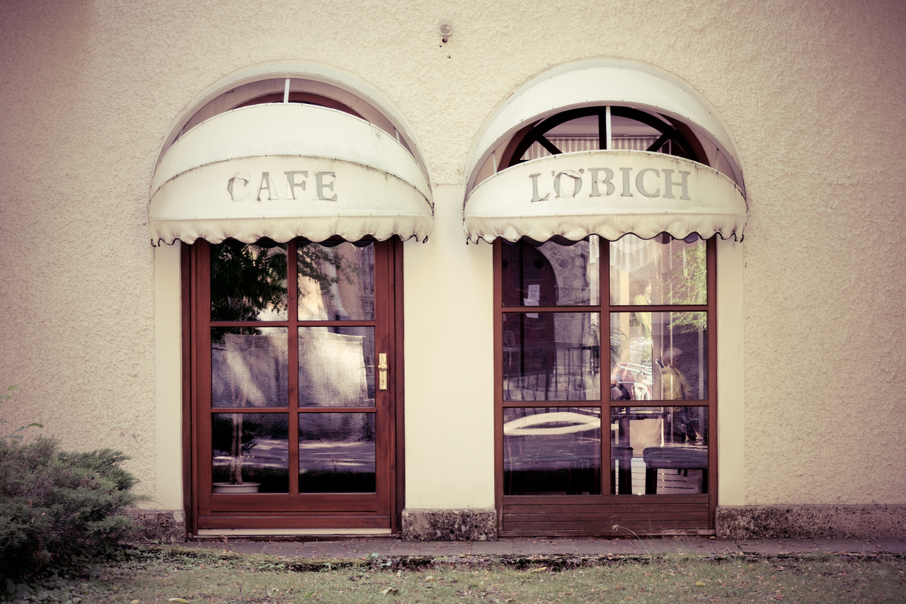 Cafe in Decay