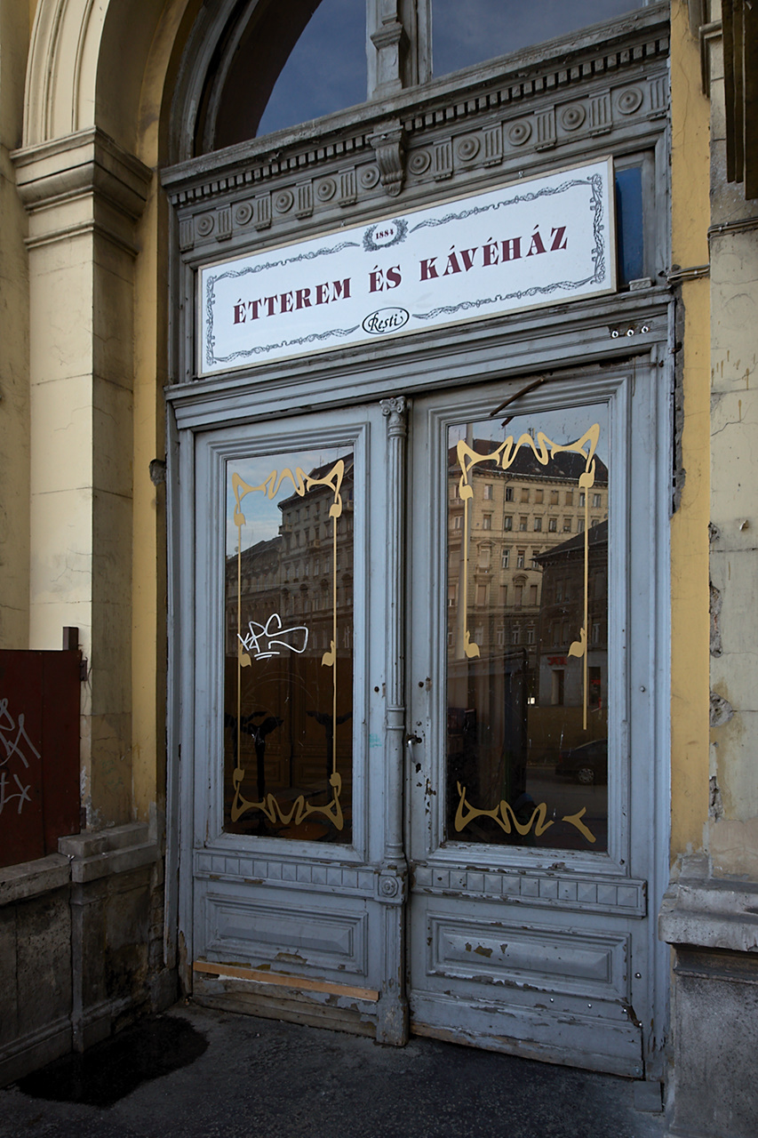 Kávéház – Coffee Shop