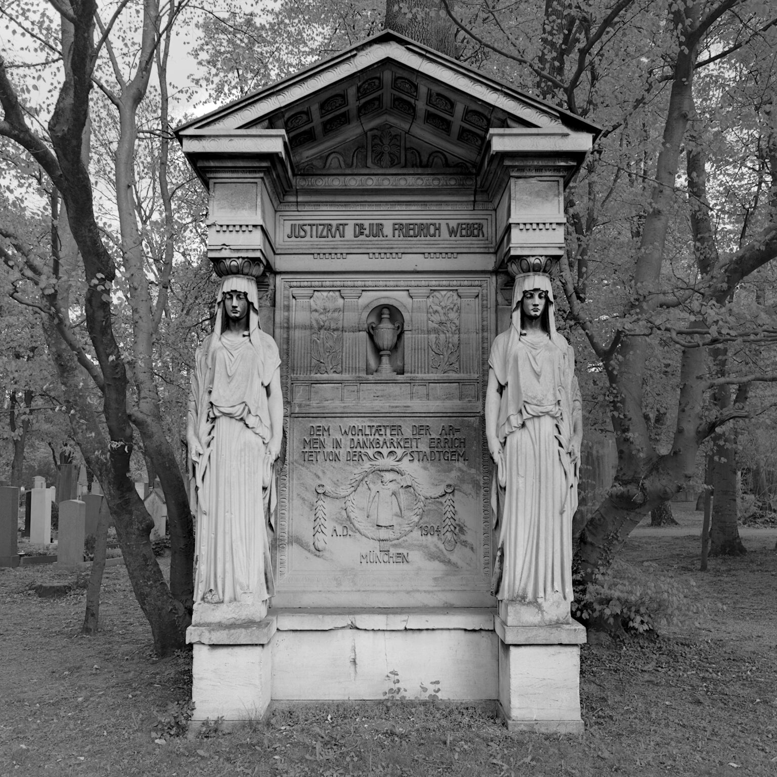 Spring in Ostfriedhof IX