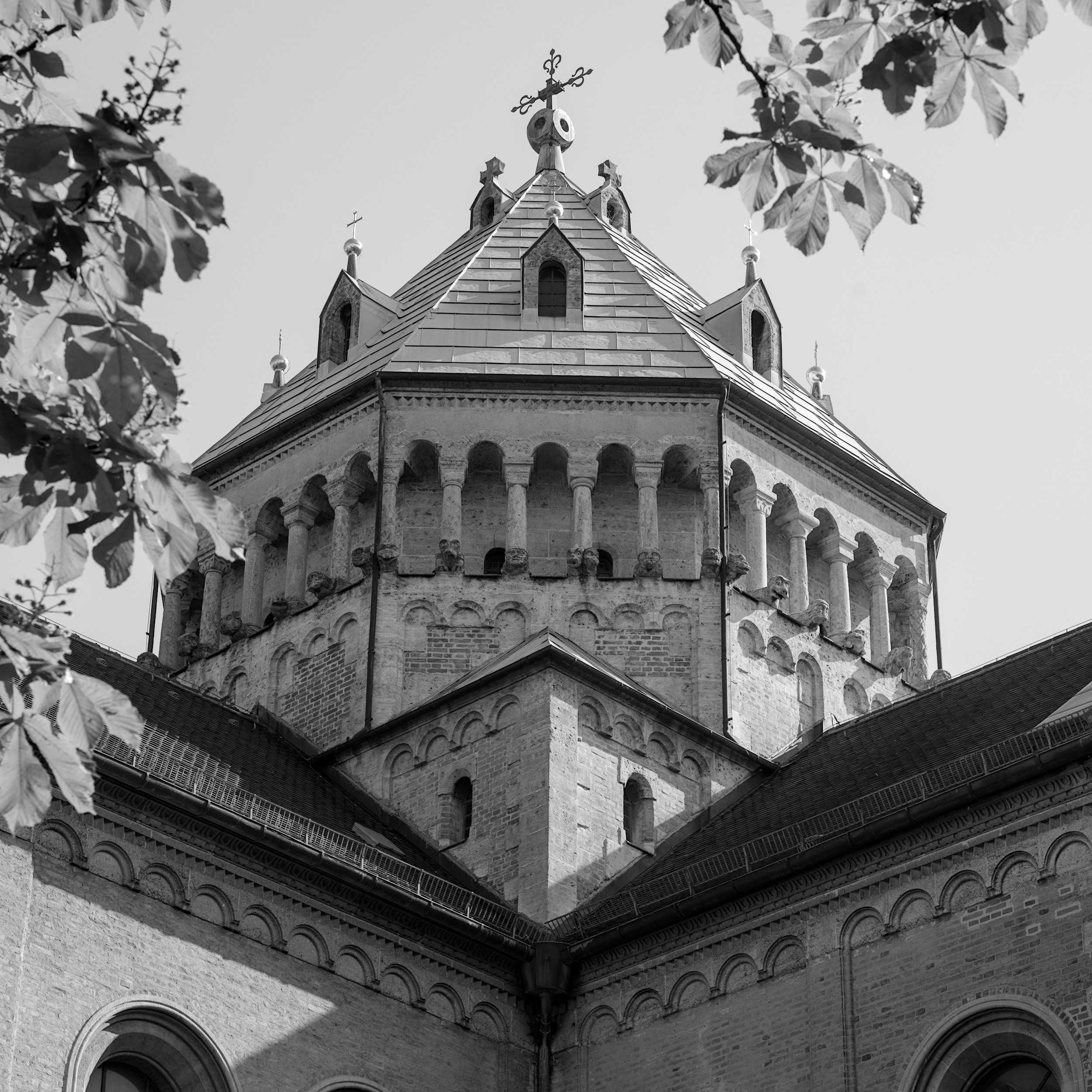 crossing tower of St. Anna