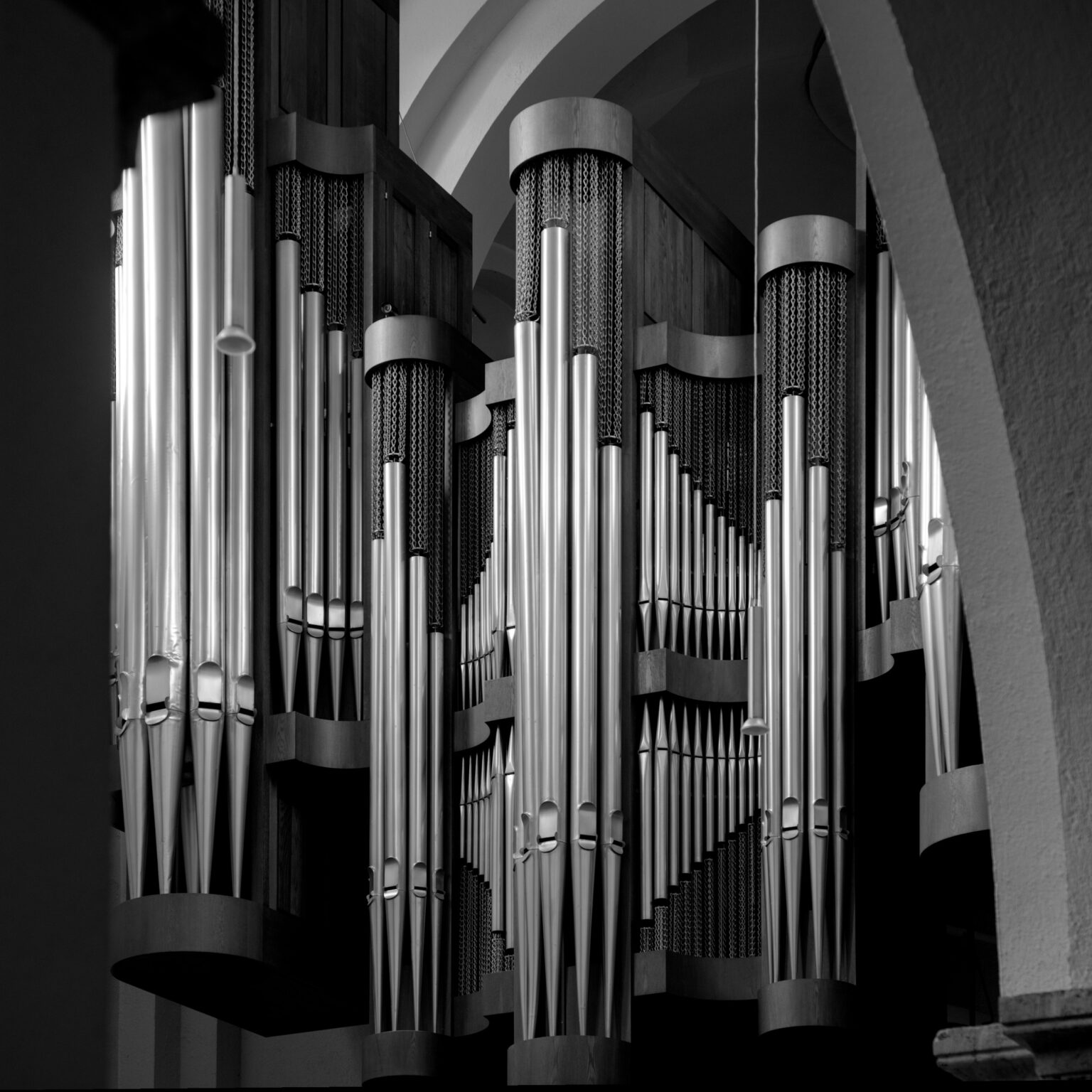 side view of St. Anna’s organ