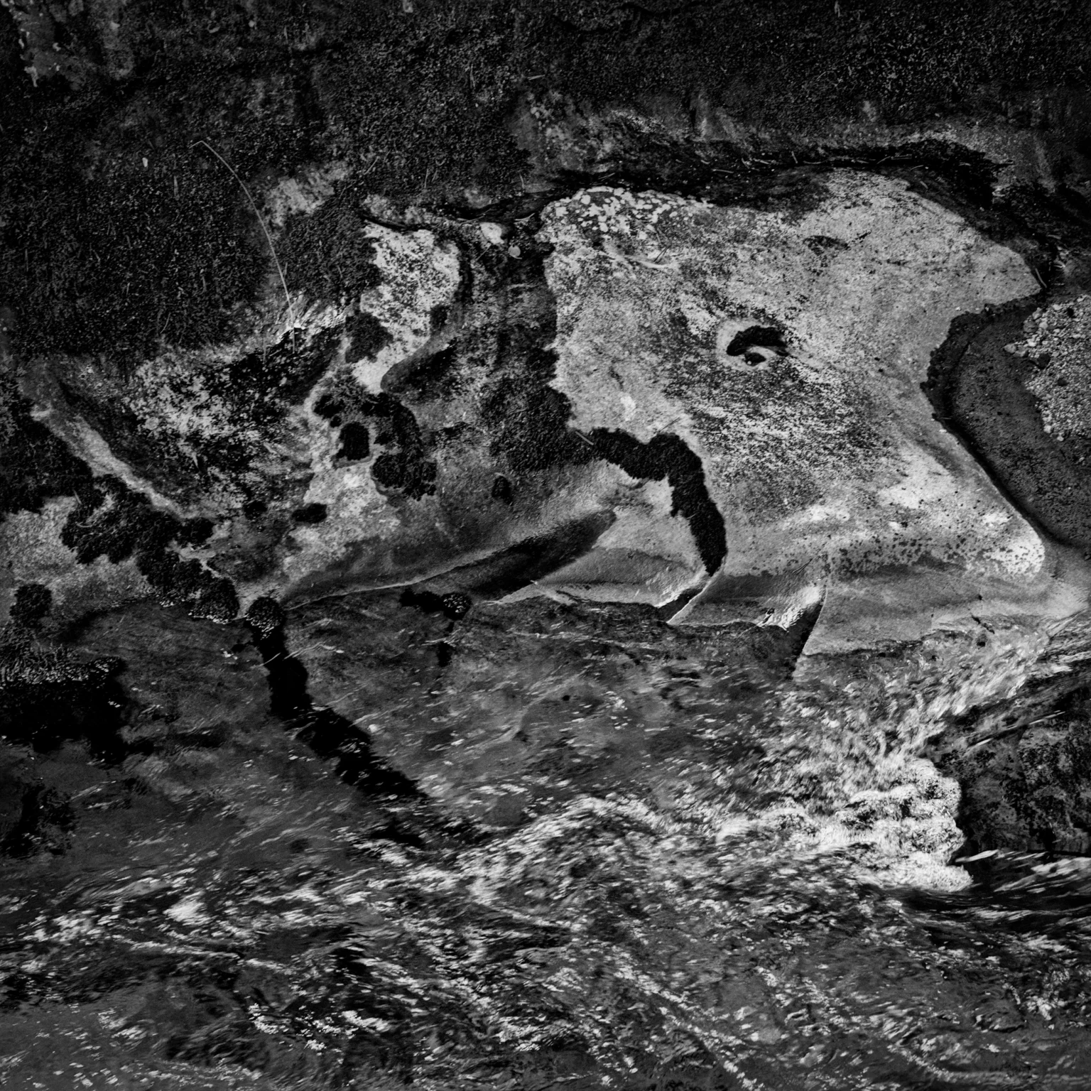weissbachschlucht xi – almost abstract