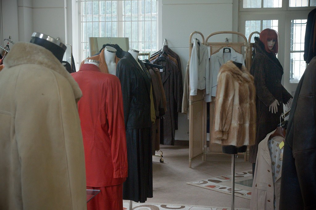 headless mannequins