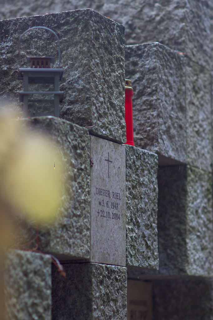 Click to enlarge: Urn graves(2)